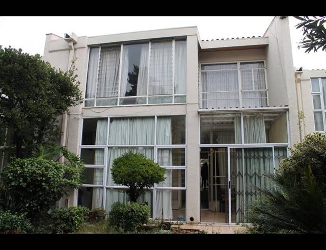 3 BEDROOM DUPLEX FOR SALE IN ST ANDREWS